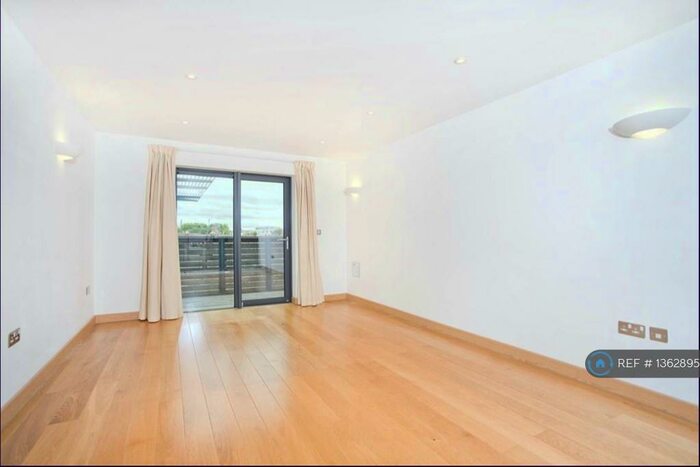 2 Bedroom Flat To Rent In Drayton Park, London, N5