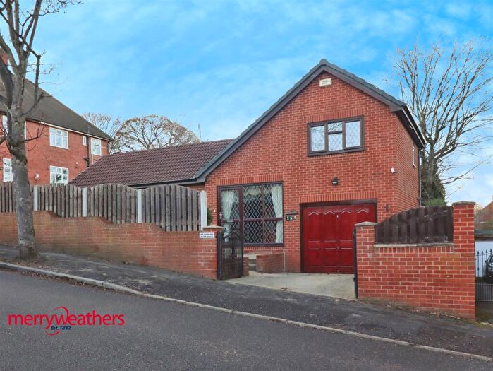 3 Bedroom Detached Bungalow For Sale In Rencliffe Avenue, Moorgate, Rotherham, S60