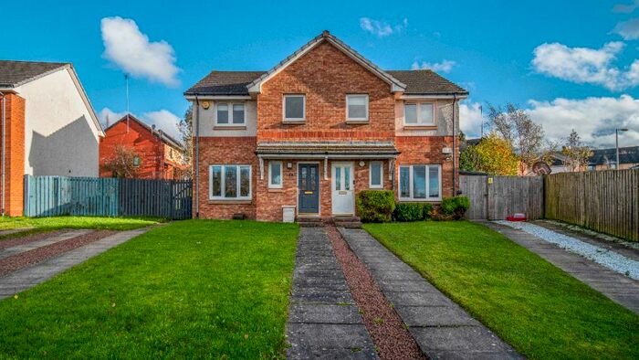 3 Bedroom Semi-Detached Villa To Rent In Craighead Place, Glasgow, G33