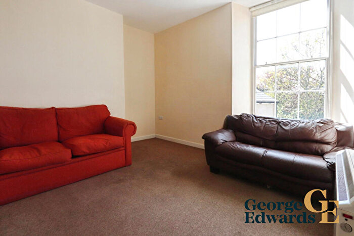 1 Bedroom Apartment To Rent In Apartment In Hill Street Haverfordwest, SA61