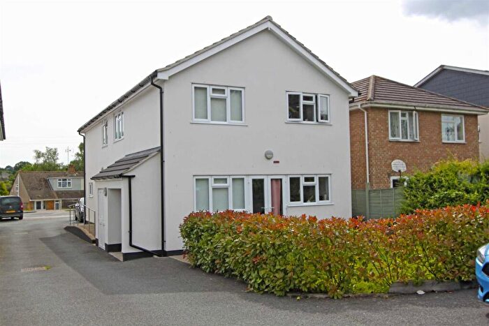 1 Bedroom Flat To Rent In Rayleigh Road, Eastwood, SS9