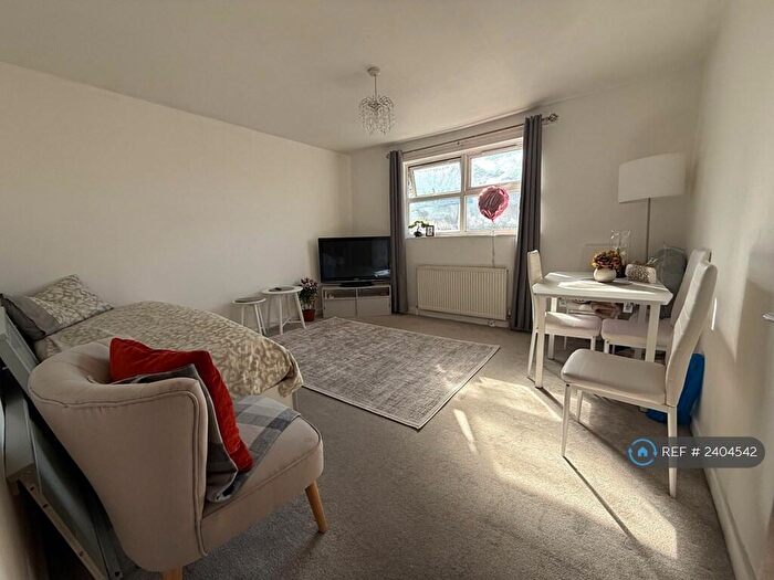 1 Bedroom Flat To Rent In Mitcham Road, Croydon, CR0