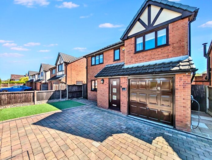 4 Bedroom Villa For Sale In Ranglit Avenue, Preston, PR2