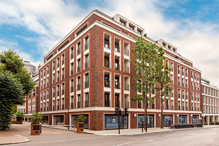 3 Bedroom Flat To Rent In One Lancer Square, Kensington Church Street, London, W8
