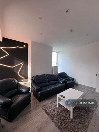 4 Bedroom Semi-Detached House To Rent In Burscough Street, Ormskirk, L39