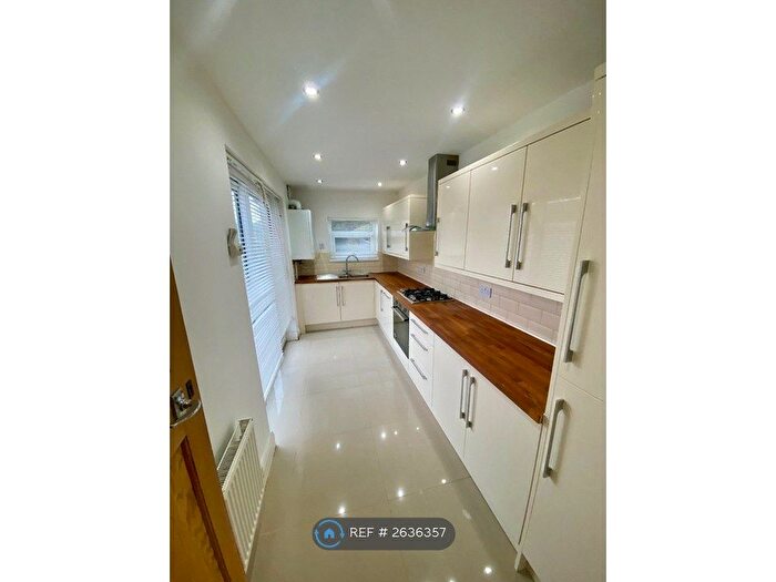 3 Bedroom Semi Detached House To Rent In Caerphilly Road, Cardiff, CF14