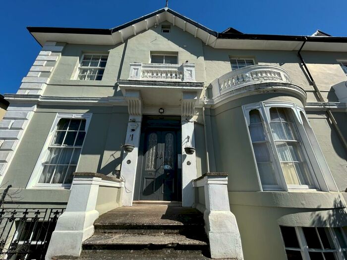 Studio To Rent In Claremont Road, Surbiton, KT6