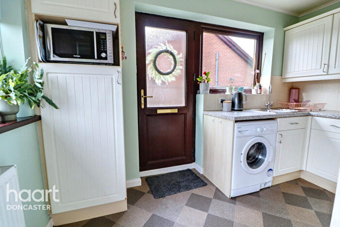2 Bedroom Bungalow For Sale In Coniston Road, Askern, Doncaster, DN6