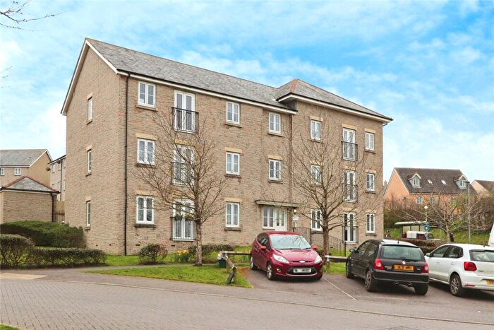 2 Bedroom Flat For Sale In Watkins Way, Bideford, Devon, EX39