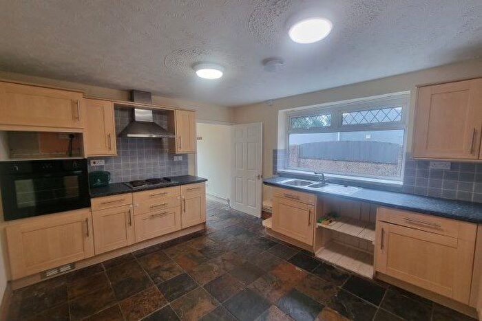 3 Bedroom Property To Rent In Borough Road, Abertawe, SA4