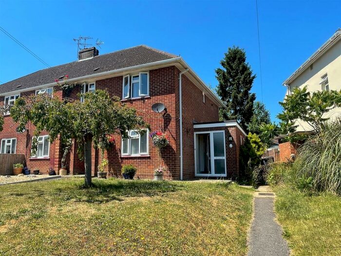 3 Bedroom Maisonette To Rent In Suffolk Road, Andover, SP10