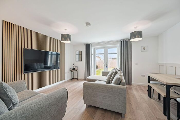 3 Bedroom Semi-Detached House For Sale In Blair Road, East Calder, EH53