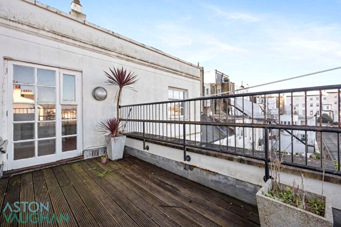 2 Bedroom Flat For Sale In Arundel Terrace, Brighton, BN2