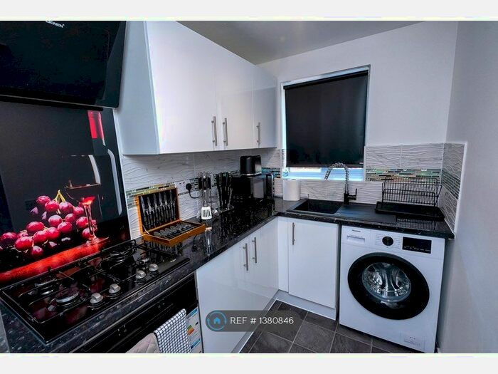 2 Bedroom Terraced House To Rent In Fleming Way, Greater London, SE28