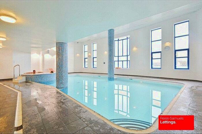 5 Bedroom Town House To Rent In Cyclops Mews, Canary Wharf, London, E14