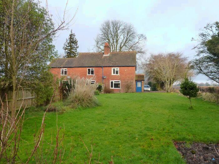 3 Bedroom Semi-Detached House To Rent In Ditcham, Petersfield, Hampshire, GU31