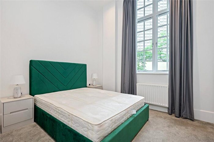 2 Bedroom Apartment To Rent In St Mark's Apartments, City Road, London, EC1V