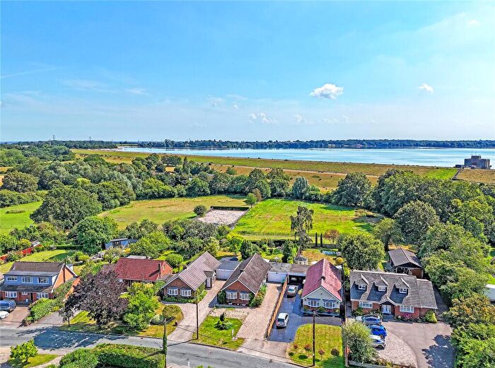 3 Bedroom Link Detached House For Sale In Church Road, West Hanningfield, Chelmsford, Essex, CM2