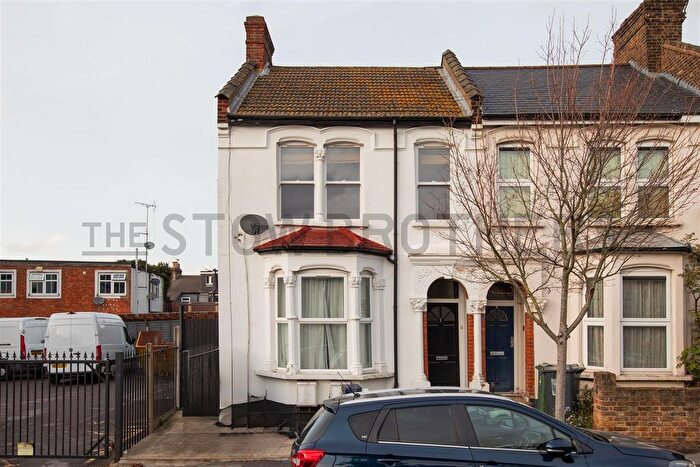 2 Bedroom Flat To Rent In Cairo Road, Walthamstow, E17