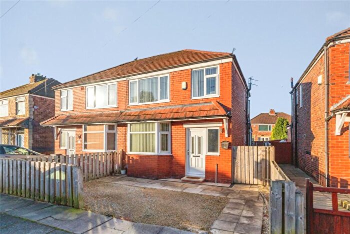 3 Bedroom Semi Detached House For Sale In Pembroke Drive, Bury, Greater Manchester, BL9
