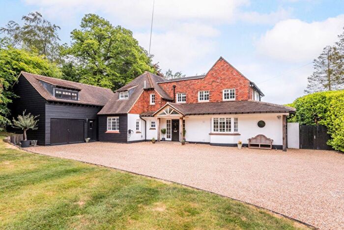 6 Bedroom Detached House To Rent In Seal Hollow Road, Sevenoaks, TN13