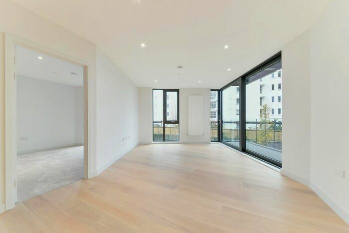 2 Bedroom Flat To Rent In Summerston House, Royal Wharf, London, E16