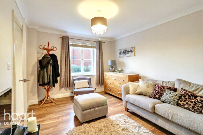 3 Bedroom Detached House For Sale In Adcock Road, Watton, IP25