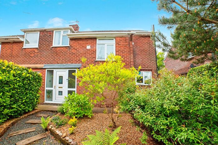 3 Bedroom Semi Detached House For Sale In Langham Place, Mansfield, NG18