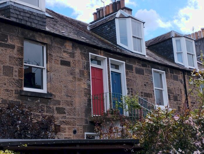 2 Bedroom Town House To Rent In Waverley Place, Leith, Edinburgh, EH7