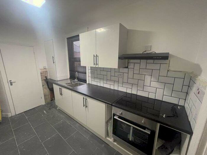 5 Bedroom Property To Rent In High Street East, Wallsend, NE28
