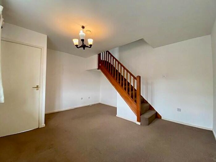 2 Bedroom Cluster House To Rent In Primrose Drive, Aylesbury, HP21