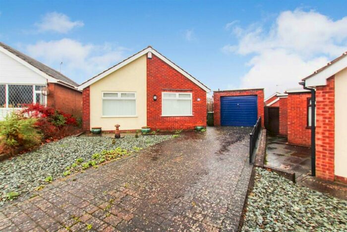 2 Bedroom Detached Bungalow To Rent In Butterfield Crescent, Swanwick, Alfreton, Derbyshire, DE55