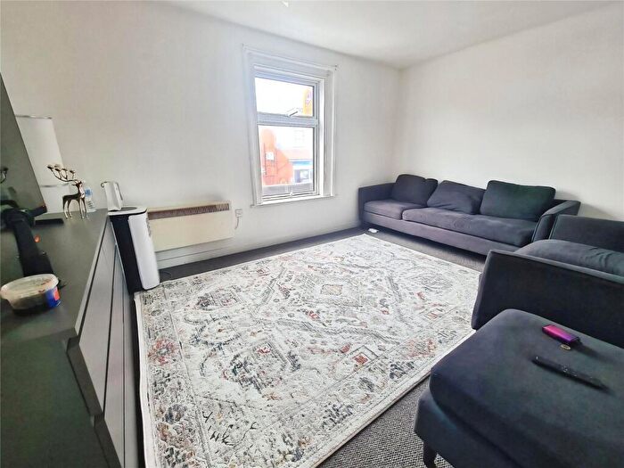 1 Bedroom Flat To Rent In Lodge Road, Southampton, Hampshire, SO14
