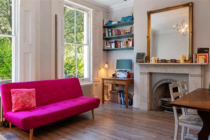 1 Bedroom Apartment For Sale In Northchurch Road, Islington, London, N1