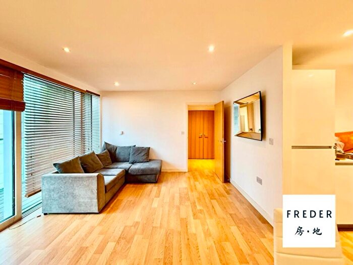 1 Bedroom Apartment To Rent In Waterside Apartments, Woodberry Down, N4