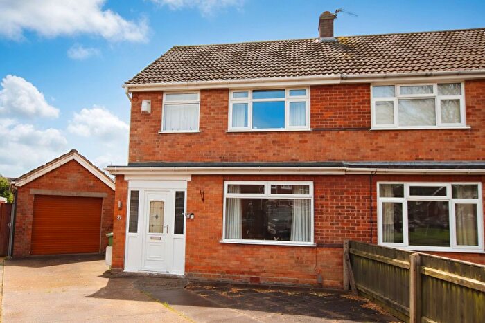 3 Bedroom Semi-Detached House For Sale In Charles Avenue, New Waltham, DN36