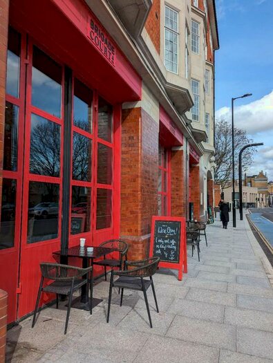 2 Bedroom Flat To Rent In Davies House, Brigade Court, Borough, London, SE1