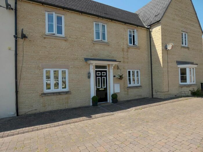 3 Bedroom Terraced House To Rent In Jasmine Way, Carterton, Oxon, OX18
