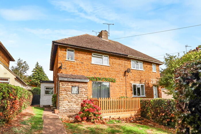 3 Bedroom Semi-Detached House For Sale In Town Hill, Ratley, Banbury, OX15