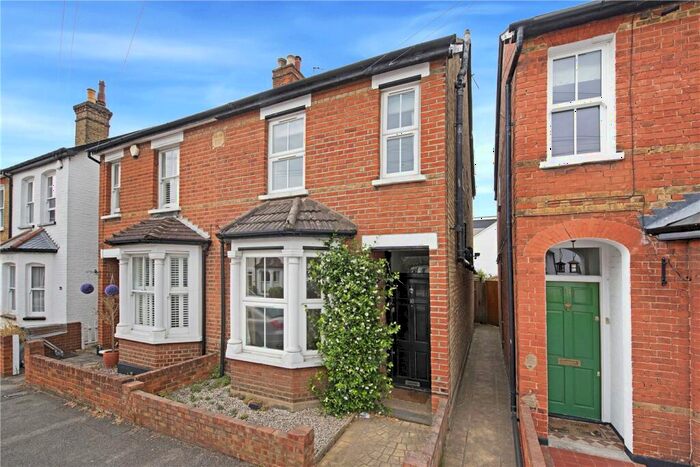 4 Bedroom Semi-Detached House To Rent In Dorchester Road, Weybridge, Surrey, KT13