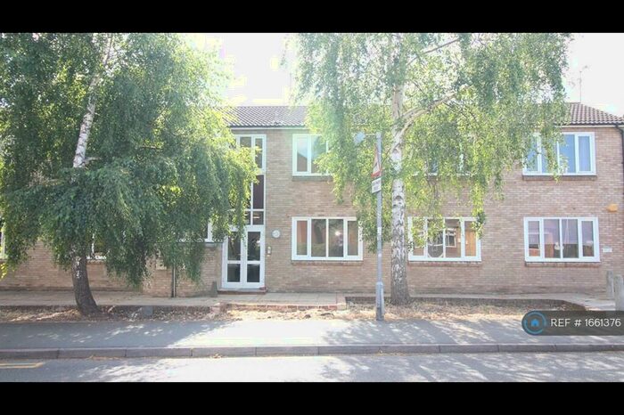2 Bedroom Flat To Rent In Haltgate House, South Woodham Ferrers, Chelmsford, CM3