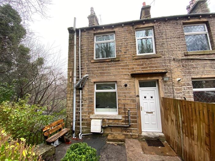 2 Bedroom Terraced House To Rent In Robin Hood Hill, Berry Brow, Huddersfield, HD4