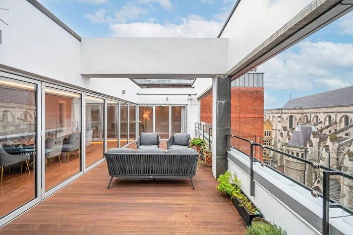 2 Bedroom Flat To Rent In Heron Place, George Street, Marylebone, W1U