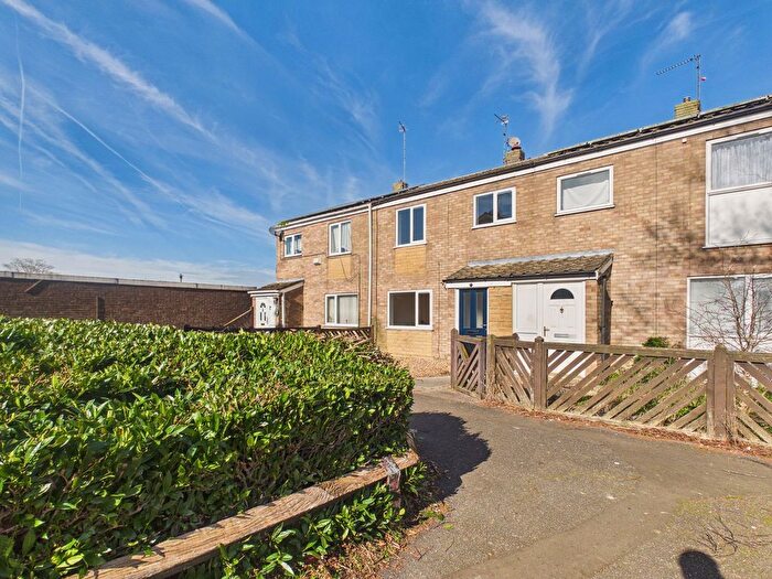 3 Bedroom Terraced House For Sale In Viking Court, Stanground, Peterborough, PE2