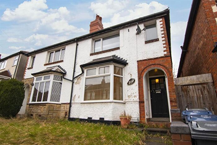 4 Bedroom House To Rent In Warwards Lane, Birmingham, West Midlands, B29