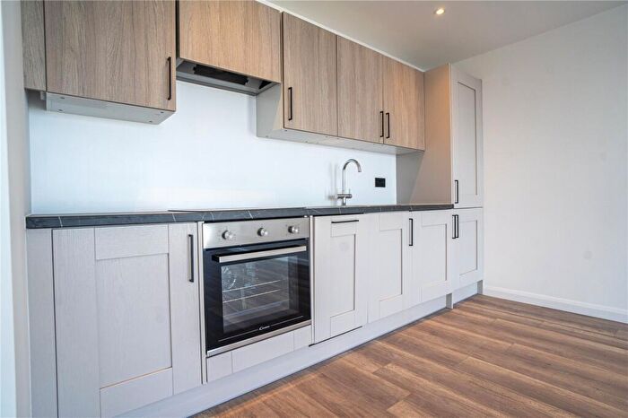 1 Bedroom Apartment To Rent In Falcon House, Swindon, Wiltshire, SN1