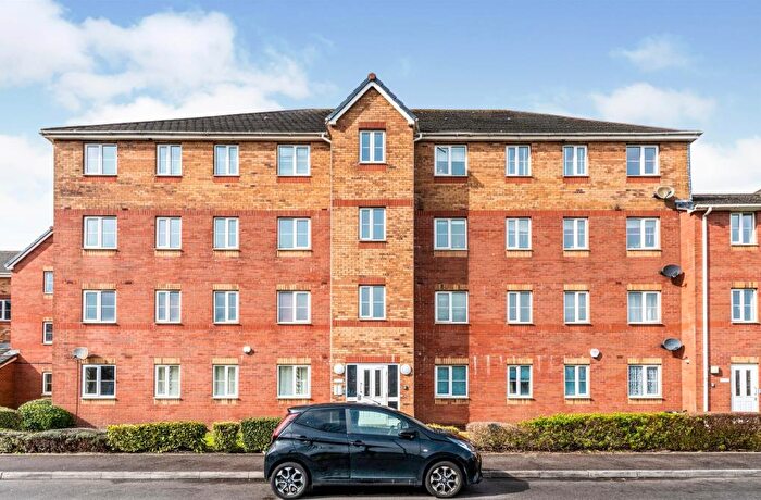2 Bedroom Flat To Rent In Beaufort Square, Cardiff, CF24