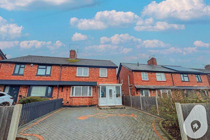 4 Bedroom Semi-Detached House For Sale In Lawrence Avenue, Stevenage, Hertfordshire, SG1