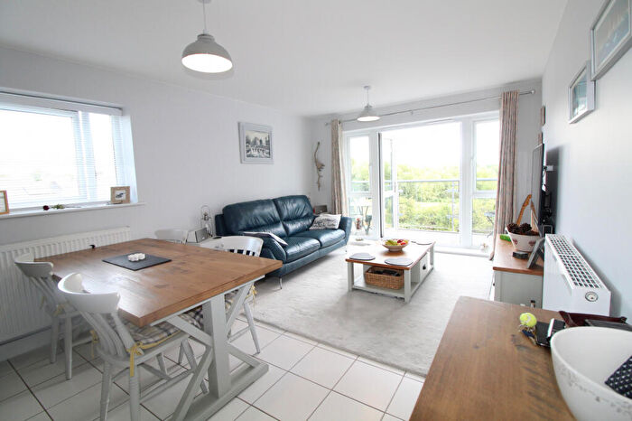 2 Bedroom Flat To Rent In James Avenue, Peterborough, PE1