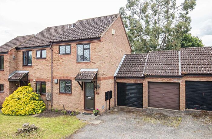 2 Bedroom Semi-detached House To Rent In Atkins Close, Bradwell, MK13